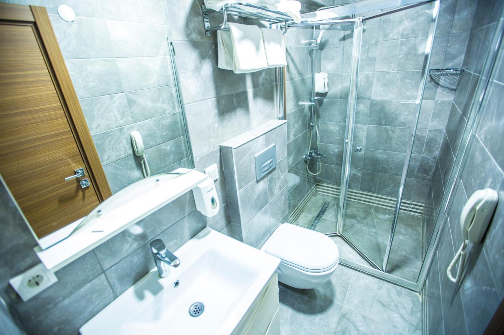 Rivada Hotel Kartepe Esterno foto
